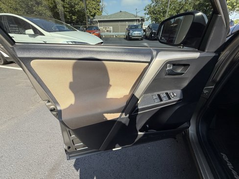 Used 2015 Toyota RAV4 XLE image 13