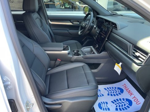New 2026 GMC Terrain Elevation w/ Elevation Premium Package image 7