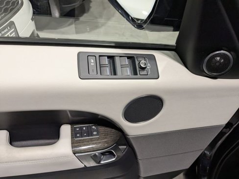 Used 2016 Land Rover Range Rover Sport Supercharged image 21
