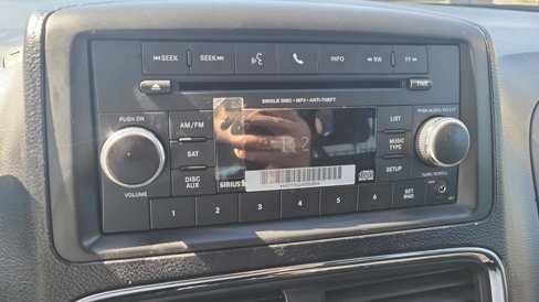 Used 2017 Dodge Grand Caravan SE w/ UConnect Hands-Free Group image 29