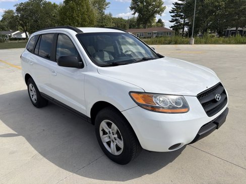 Used 2009 Hyundai Santa Fe GLS image 1