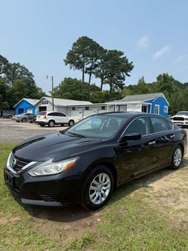 Used 2017 Nissan Altima 2.5 S w/ Power Driver Seat Package image 3