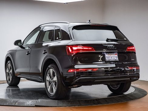 Certified 2024 Audi Q5 2.0T Premium Plus image 9