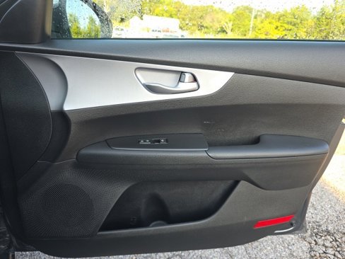 Used 2023 Kia Forte LXS w/ LXS Technology Package image 37