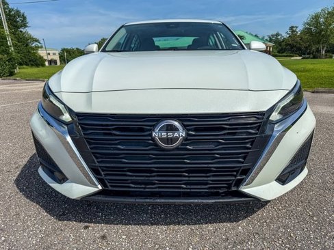 Used 2023 Nissan Altima 2.5 SV image 6