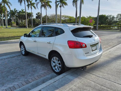 Used 2013 Nissan Rogue SL image 4