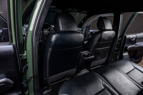 Used 2021 Toyota Tacoma TRD Off-Road image 34