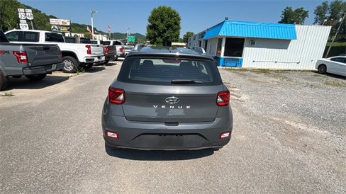 Used 2024 Hyundai Venue SEL image 7