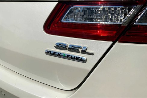 Used 2015 Ford Taurus SEL w/ Equipment Group 201A image 9