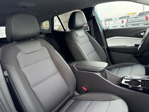 New 2025 Chevrolet Trax LT w/ Driver Confidence Package image 31
