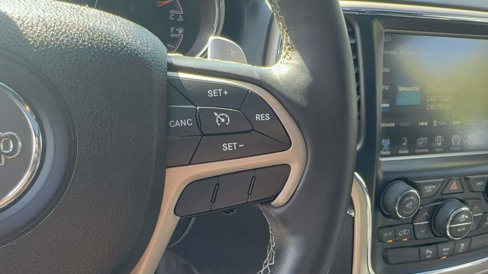 Used 2015 Jeep Grand Cherokee Overland image 29