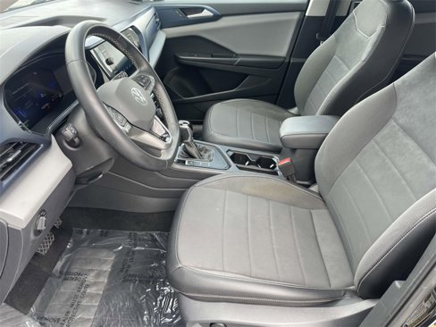 Certified 2023 Volkswagen Taos SE image 17