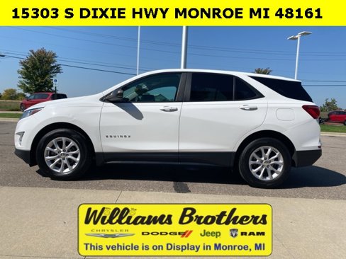 Used 2021 Chevrolet Equinox LS w/ LS Convenience Package image 8