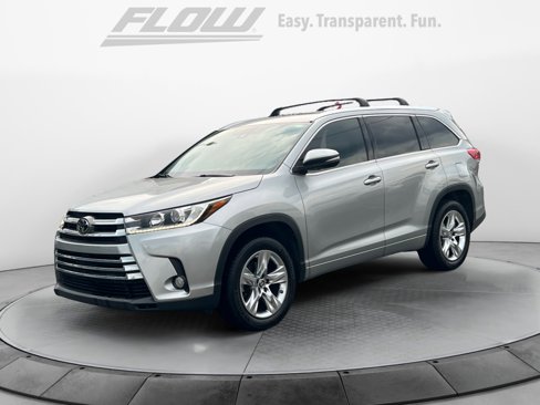 Used 2017 Toyota Highlander Limited image 3