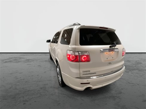 Used 2011 GMC Acadia Denali image 7