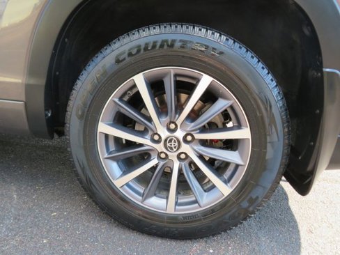Used 2017 Toyota Highlander XLE image 15