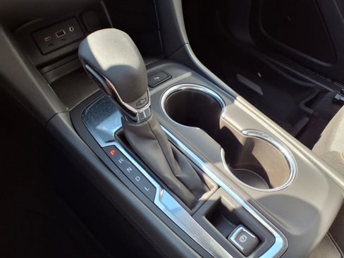 Used 2024 Chevrolet Equinox LT w/ LPO, Floor Liner Package image 13