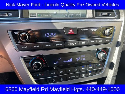 Used 2016 Hyundai Sonata Limited w/ Option Group 05 image 16