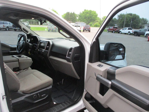 Used 2015 Ford F150 XLT w/ Equipment Group 302A Luxury image 22