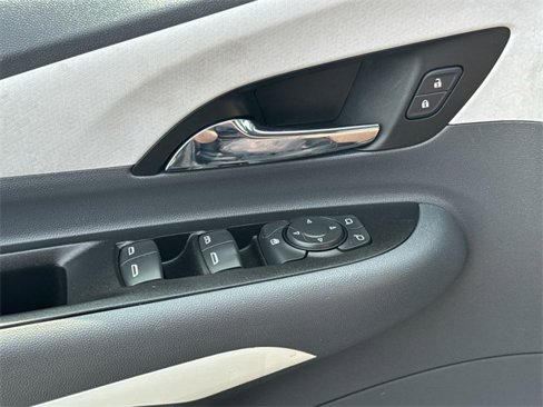 Used 2021 Chevrolet Bolt Premier w/ Infotainment Package image 39