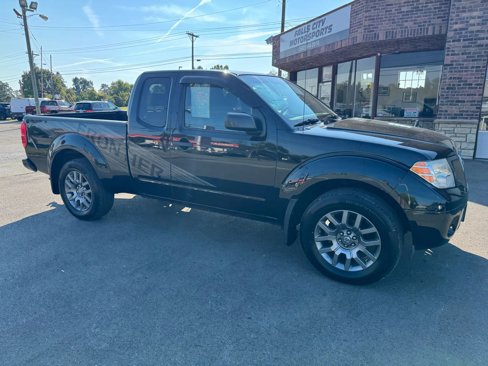 Used 2012 Nissan Frontier SV w/ Sport Appearance Pkg image 17