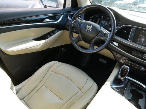 Used 2019 Buick Enclave Essence image 9