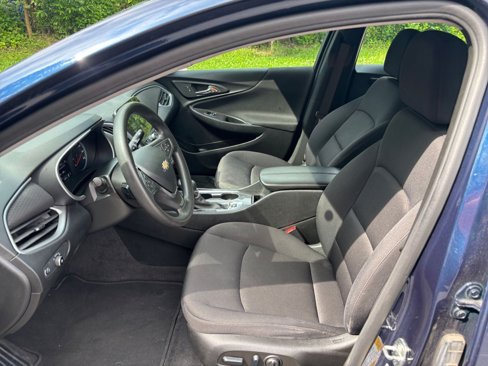 Used 2022 Chevrolet Malibu LT image 25