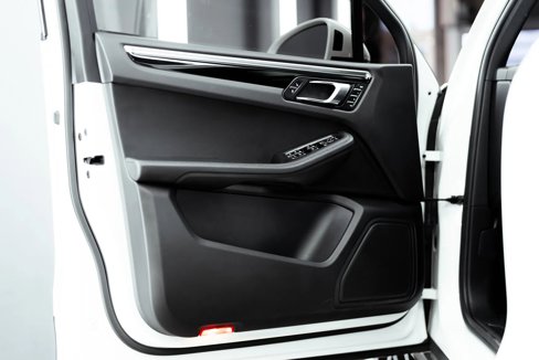 Used 2017 Porsche Macan image 34