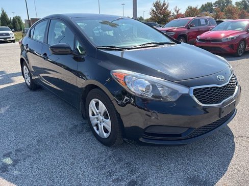 Used 2016 Kia Forte LX image 3
