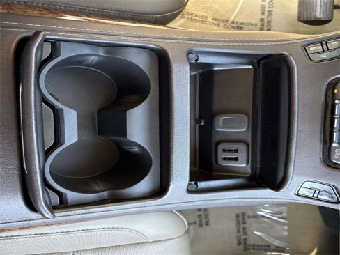 Used 2017 Chevrolet Suburban Premier image 33