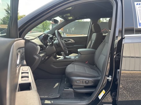 Used 2022 Chevrolet Traverse LT image 13
