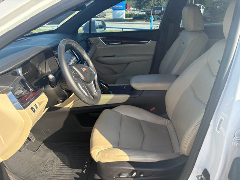 Used 2018 Cadillac XT5 Luxury w/ Driver Awareness Package image 10