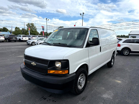 Used 2017 Chevrolet Express 2500 image 10