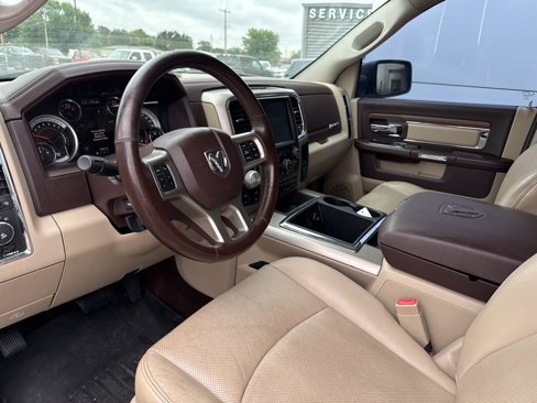 Used 2013 RAM 1500 Laramie w/ Convenience Group image 13