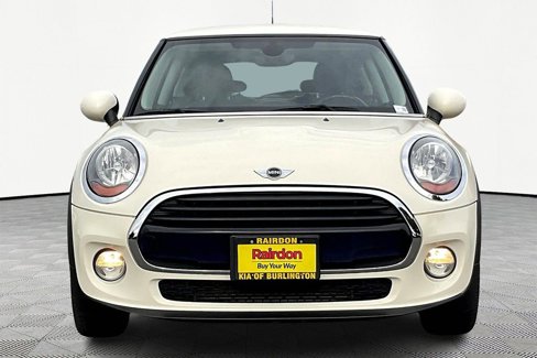 Used 2017 MINI Cooper 2-Door Hardtop image 2