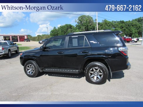 Used 2017 Toyota 4Runner TRD Off-Road image 6