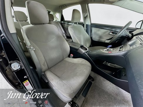 Used 2015 Toyota Prius Four image 16