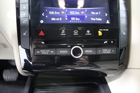 Used 2019 INFINITI QX50 Essential w/ Premium Heat Package image 17