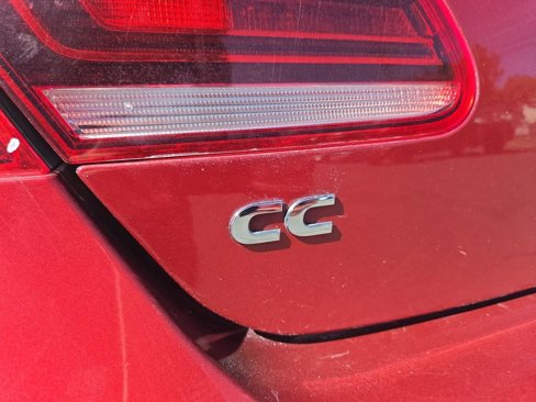 Used 2014 Volkswagen CC Sport image 10