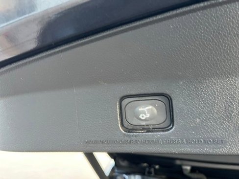 Used 2017 Ford Explorer XLT w/ Equipment Group 202A image 17