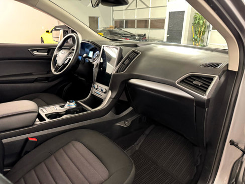 Used 2022 Ford Edge SE image 33