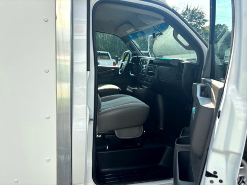 Used 2019 Chevrolet Express 3500 w/ Power Convenience Package image 38