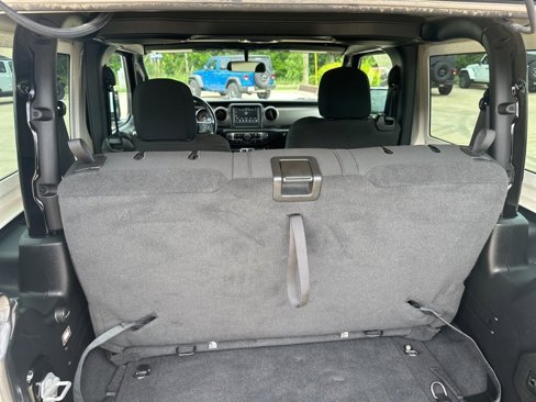 Used 2020 Jeep Wrangler Sport image 27