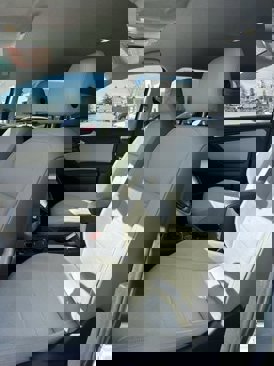 Used 2019 Volkswagen Tiguan SE image 13