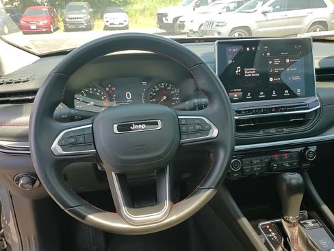 Used 2022 Jeep Compass Trailhawk w/ Sun and Sound Group image 22