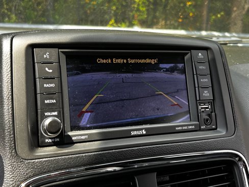 Used 2019 Dodge Grand Caravan SXT image 18