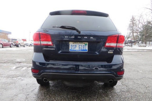 Used 2017 Dodge Journey SXT w/ Comfort/Convenience Group image 8
