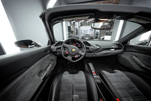 Used 2018 Ferrari 488 Spider image 37