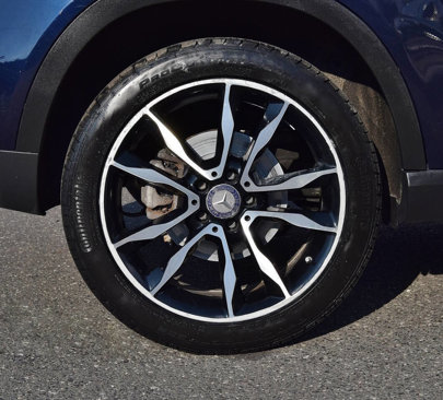 Used 2017 Mercedes-Benz GLA 250 4MATIC w/ Premium Package image 46