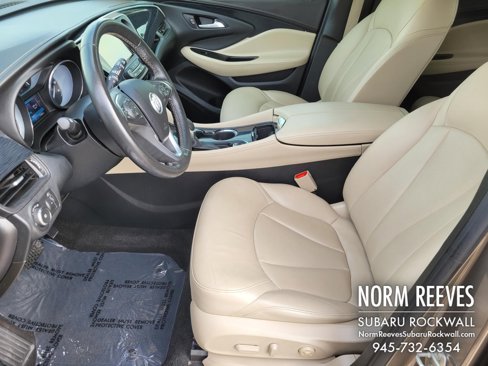 Used 2018 Buick Envision Essence image 3